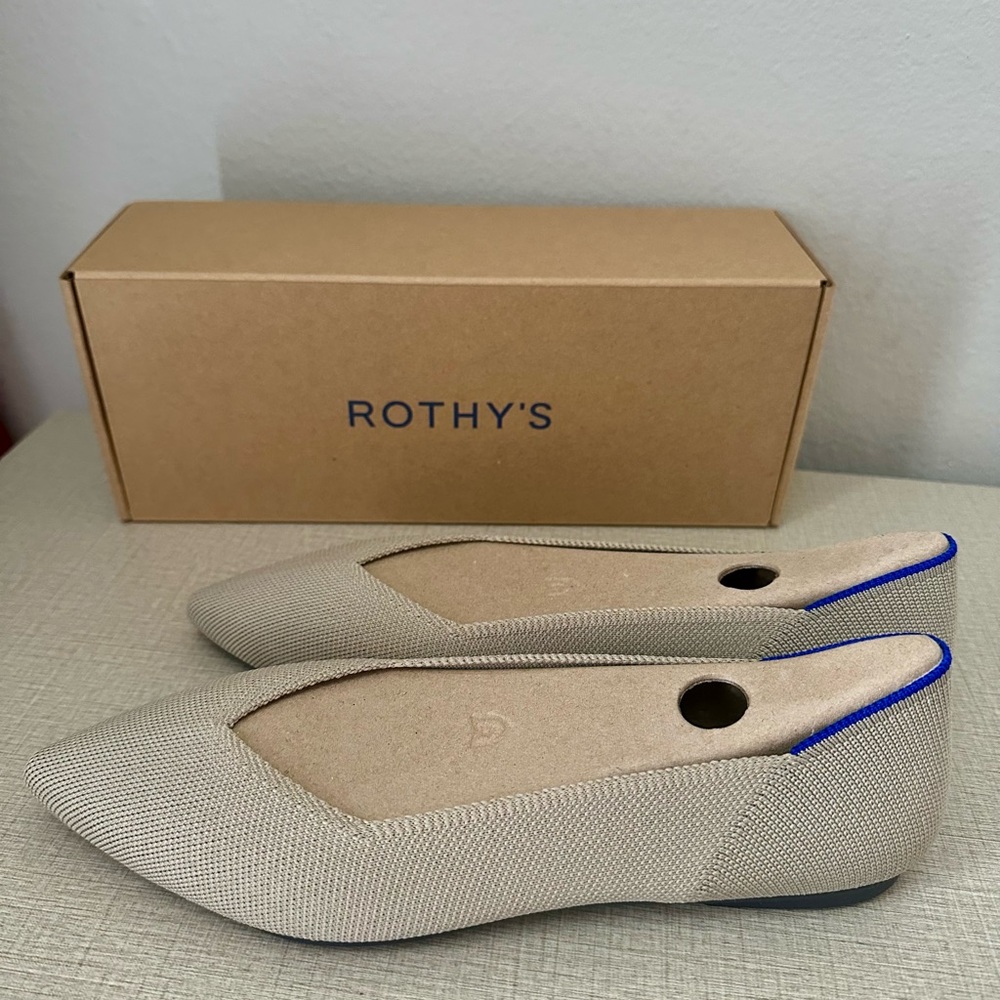 NEW IN BOX Rothy’s Women’s dress shoes, The Point II, Khaki, size 8.5